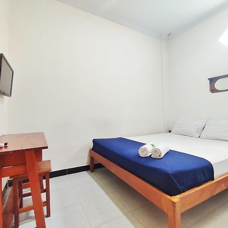 Happy Syariah Hotel Near Jombor Mitra Reddoorz 스레맨 외부 사진