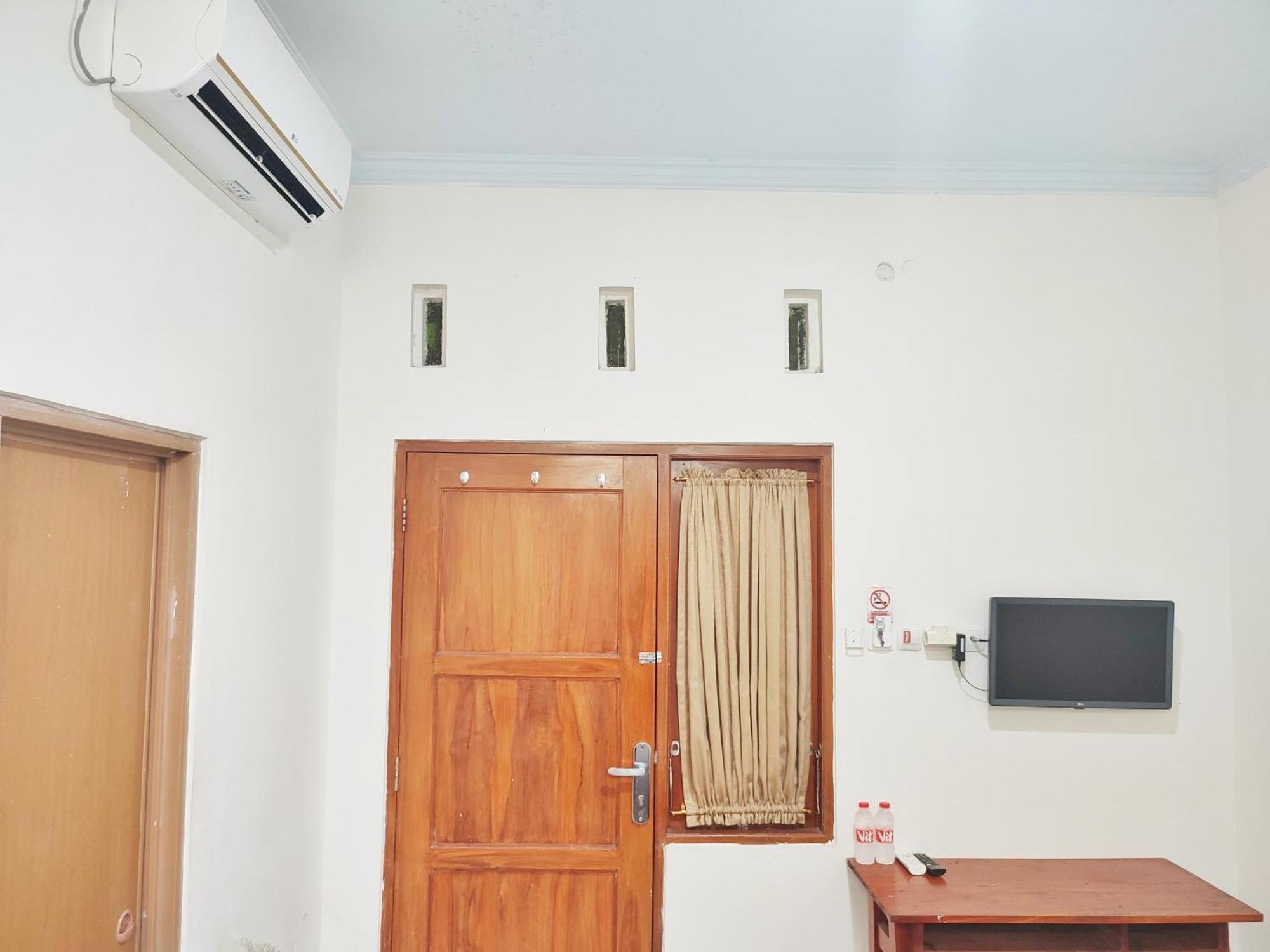 Happy Syariah Hotel Near Jombor Mitra Reddoorz 스레맨 외부 사진