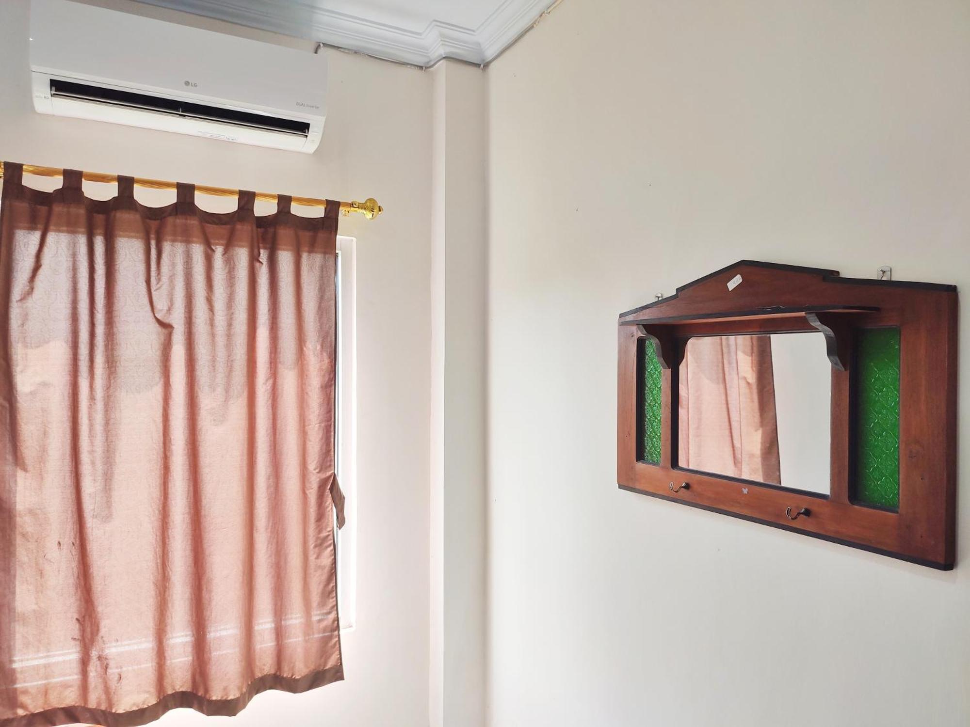 Happy Syariah Hotel Near Jombor Mitra Reddoorz 스레맨 외부 사진