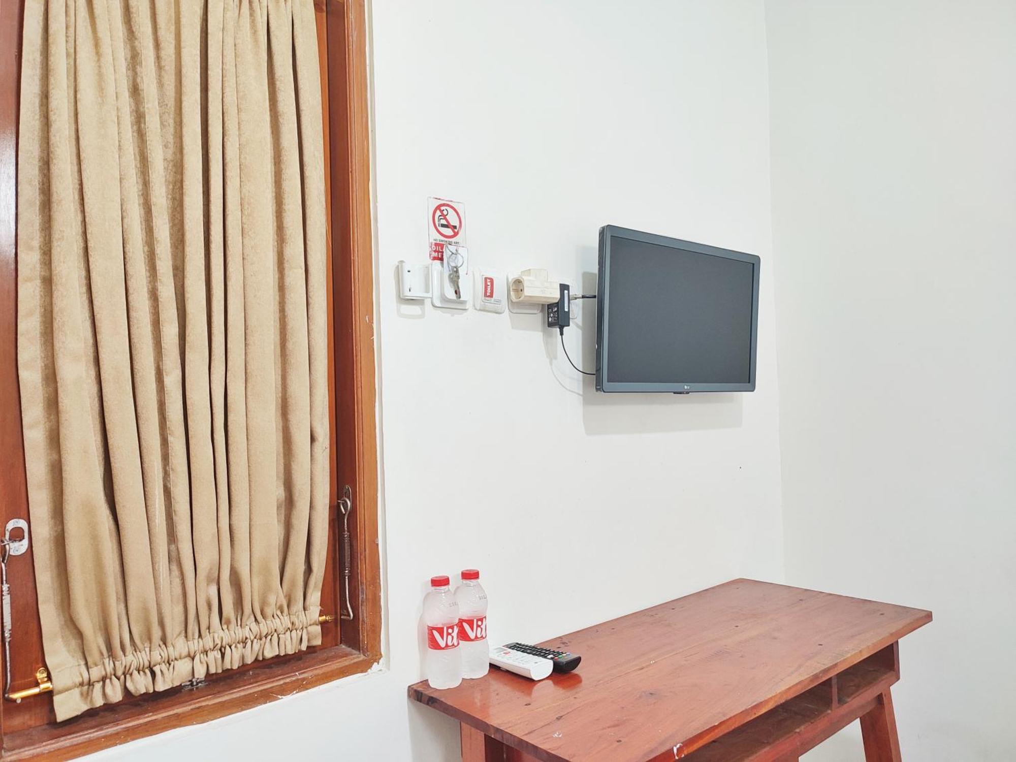 Happy Syariah Hotel Near Jombor Mitra Reddoorz 스레맨 외부 사진